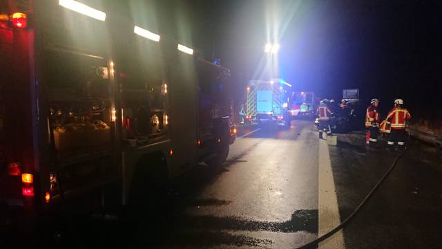 DSC_0000_BURST20200104061025276 groß.jpg